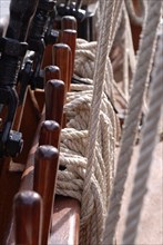 Yachting menu: deck of the boat 'La Boudeuse'