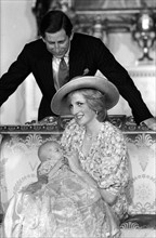 Le prince Charles, la princesse Diana avec le prince William