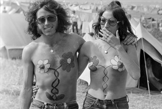 Couple de Hippies pendant le festival de l'île de Wight