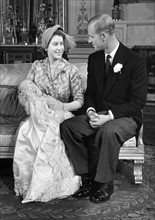 Portrait de la reine Elisabeth II avec le prince Philip et la princesse Anne