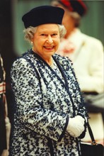 La reine Elisabeth II visite un centre d'apprentissage
