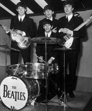 Les Beatles juste avant un concert à Birmingham