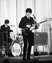 Les Beatles sur la scène de l'Olympia à Paris
