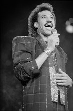 Lionel Ritchie in Concert 
6th May 1987.
87/2322