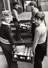 Distribution de lait dans les écoles anglaises, 1970