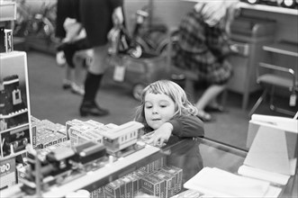 Children Cheistmas Shopping 24th December 1968