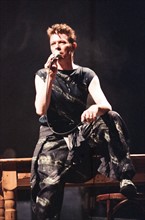 David Bowie, 1995