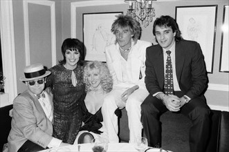 Left to right, Elton John, Liza Minnelli, Alana Stewart, Rod Stewart, and Mark Gero (Minnelli's