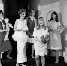 Marion Fourie, Delia Freeman, Sue Burgess, Jean Clark and Marianne Faithfull