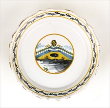 Plate with decoration called "Au jardin des Tuileries"