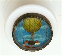 Patience game decorated with an hot-air balloon