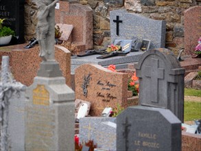 Cimetière de l'église de Louannec