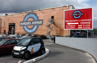 FRANCE PARIS COMMERCE