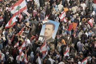 Vast crowd in Beirut backs a role for Syria