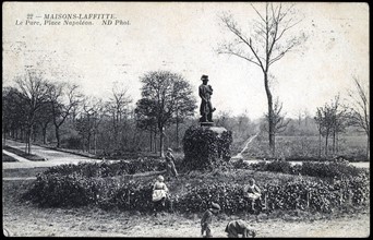 Statue de Napoléon 1er à Maisons-Laffite.