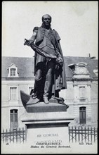 Statue du général Bertrand à Chateauroux.