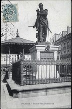 Statue du maréchal Cambronne à Nantes.