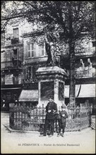 Statue du général Daumesnil à Périgueux.