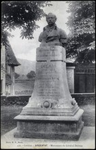 Bust of General Delmas in Argentat (Corrèze).