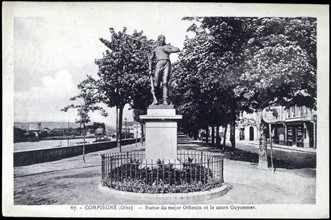 Statue of Major Othenin in Compiègne (Oise).