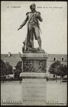 Statue du premier grenadier de France de La Tour d'Auvergne à Carhaix.
