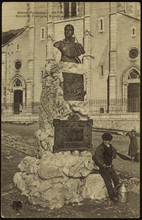 Bust of Marshal Jean-Baptiste Guindey in les Basses-Pyrénées.