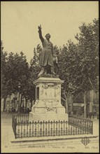 Statue of François Arago in Perpignan.