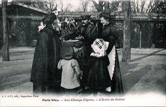Snack on the Champs-Elysées, old post card
