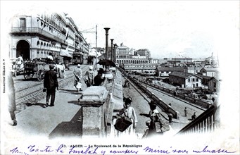Alger, le boulevard de la République