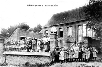 Fléchin (Pas-de-Calais), l'école des filles