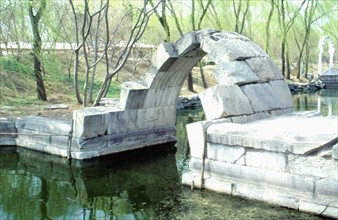 Pont détruit, ruines de Yuanmingyuan