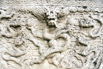 Dragons sculptés sur la tombe de TianYi, Musée de la Culture Eunuque de Pékin