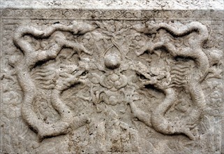 Dragons sculptés sur la tombe de TianYi, Musée de la Culture Eunuque de Pékin