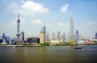 Pudong, Shanghai, Tour de la télévision "Oriental Pearl"
