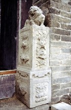 Demeure de la famille Wang, la grande cour, 
détail d'une sculpture