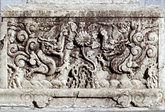 Mont Wutai, temple de Tayuan, sculpture sur pierre sur une tablette