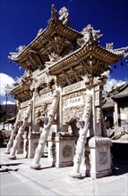 Mont Wutai, temple de Longquan, temple du Dragon Spring, portique de pierre
