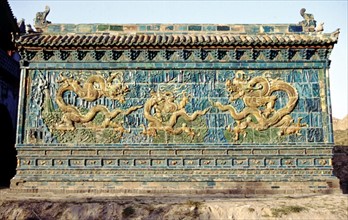 Hall de Guanyin Hall, mur décoré d'une fresque de dragons