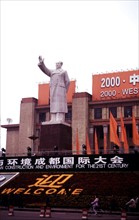 Statue du Président Mao Zedong sur la place Tianfu, à Chengdu