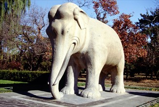 Tombeaux de la dynastie Ming, les 13 mausolées Ming, sculpture animalière en pierre