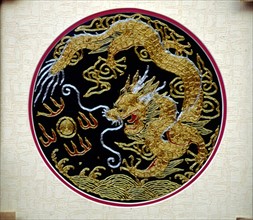 Artisanat traditionnel, motif représentant un dragon