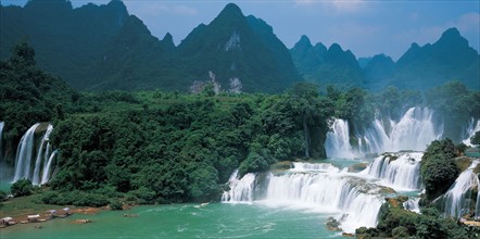 DeTian Waterfall, China