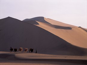 Dunes de Mingsha, province du Gansu, Chine