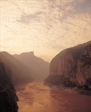 Les Trois Gorges, fleuve Yang-Tse-Kiang, Chine