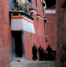 Zhaxilhu nbo Monastery, Tibet, China