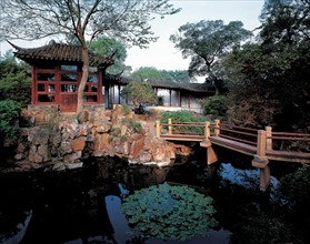 Maison au bord d'un étang, Chine