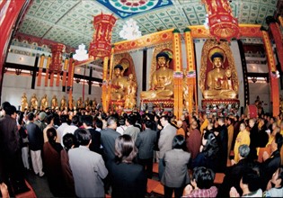 A Grand Buddhist ceremony for praying was held in Sizu Temple,Huangmei County,Hubei Province,China