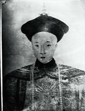 The portrait of Tongzhi Emperor from the East Qing Tombs