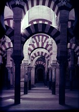 Inérieur de la Mosquée de Cordoue élargie par Abderraman Ier