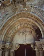 Pan avec l'Agnus Dei au centre de la croix